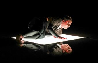 Peça do Teatro Estúdio Fontenova explora diversidade humana